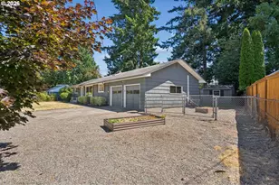 14150 NE Eugene Ct, Portland, OR 97230 - Photo 4