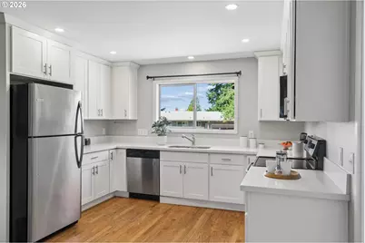 14150 NE Eugene Ct, Portland, OR 97230 - Photo 12