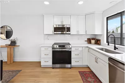 1485 SE Jacquelin Dr, Hillsboro, OR 97123 - Photo 8