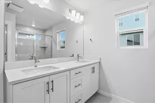 3739 SW 40th St, Gresham, OR 97080 - Photo 8