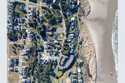 2674 Lincoln Ave SW, Bandon, OR 97411 - Photo 2