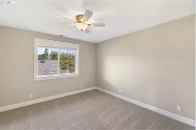 2043 NE Chehalem Dr, Newberg, OR 97132 - Photo 32