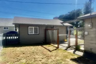 94224 3rd St, Gold Beach, OR 97444 - Photo 4