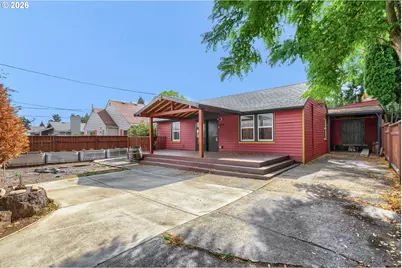 8738 NE Humboldt St, Portland, OR 97220 - Photo 2