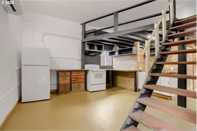 8738 NE Humboldt St, Portland, OR 97220 - Photo 26