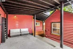8738 NE Humboldt St, Portland, OR 97220 - Photo 28