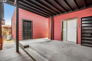 8738 NE Humboldt St, Portland, OR 97220 - Photo 22