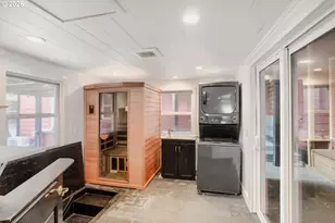 8738 NE Humboldt St, Portland, OR 97220 - Photo 20