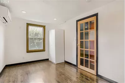 8738 NE Humboldt St, Portland, OR 97220 - Photo 14