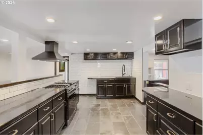 8738 NE Humboldt St, Portland, OR 97220 - Photo 12