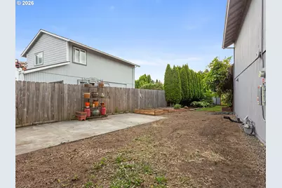 2243 NW Norman Ave, Gresham, OR 97030 - Photo 46