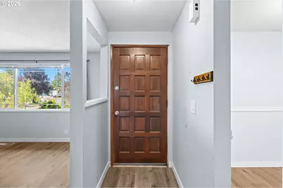 6445 B St, Springfield, OR 97478 - Photo 4