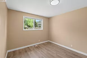 6445 B St, Springfield, OR 97478 - Photo 12