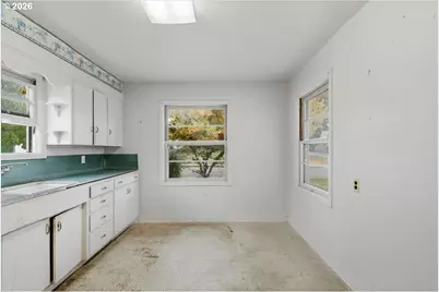 3545 SE 74th Ave, Portland, OR 97206 - Photo 8