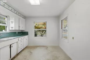 3545 SE 74th Ave, Portland, OR 97206 - Photo 8