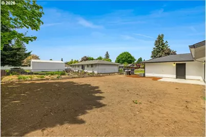 795 NW 6th Ave, Canby, OR 97013 - Photo 40