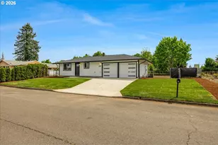 795 NW 6th Ave, Canby, OR 97013 - Photo 2