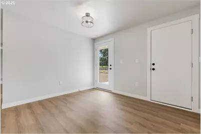 795 NW 6th Ave, Canby, OR 97013 - Photo 18