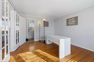 632 SE Peacock Ln, Portland, OR 97214 - Photo 6