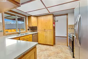 4241 SE Northridge Dr, Milwaukie, OR 97222 - Photo 4