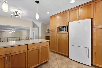 970 NW 176th Ave, Beaverton, OR 97006 - Photo 14