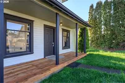 131 NE 2nd St, Willamina, OR 97396 - Photo 4