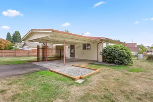 3714 C St, Washougal, WA 98671 - Photo 4