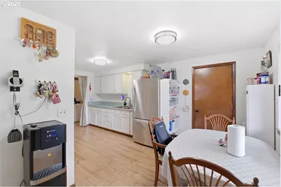 540 Marion Ct, Mount Angel, OR 97362 - Photo 6
