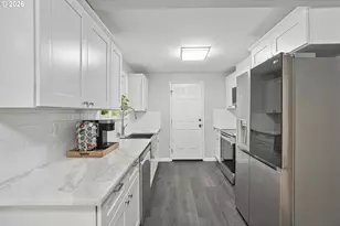 12505 NE 9th St, Vancouver, WA 98684 - Photo 10