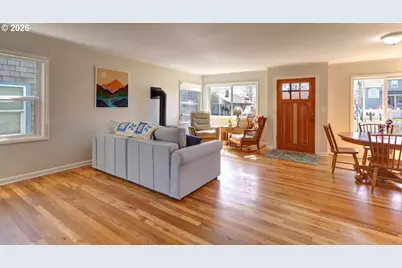 830 17th Ave, Seaside, OR 97138 - Photo 4