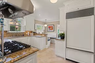 2836 NW Cumberland Rd, Portland, OR 97210 - Photo 20