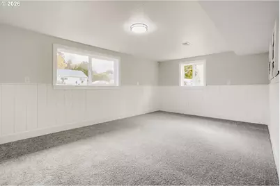 425 NE 143rd Ave, Portland, OR 97230 - Photo 16