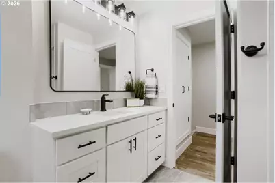 425 NE 143rd Ave, Portland, OR 97230 - Photo 14