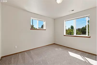 4745 N Amherst St, Portland, OR 97203 - Photo 14