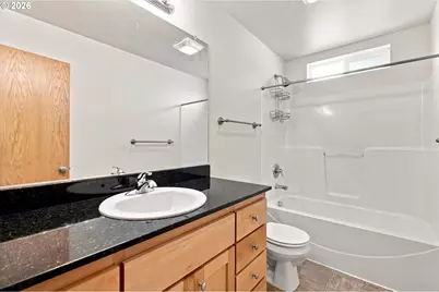 4745 N Amherst St, Portland, OR 97203 - Photo 10