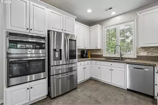19874 Bennington Ct, West Linn, OR 97068 - Photo 8