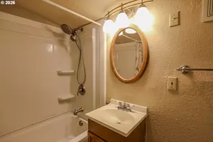 411 Wells Rd, Oakland, OR 97462 - Photo 32