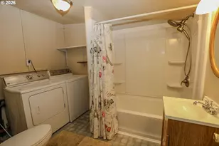 411 Wells Rd, Oakland, OR 97462 - Photo 30
