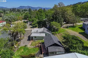 411 Wells Rd, Oakland, OR 97462 - Photo 46