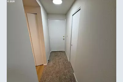 10163 SW Trapper Ter, Beaverton, OR 97008 - Photo 2