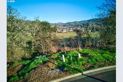 111 SE Lebleu Ln, Winston, OR 97496 - Photo 14