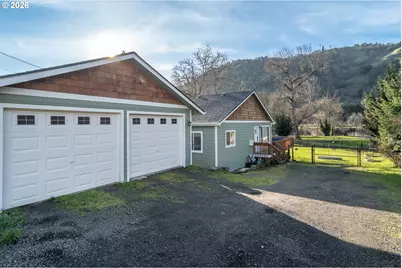1410 SE Micelli St, Roseburg, OR 97470 - Photo 28