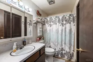 110 W C St, Rainier, OR 97048 - Photo 6