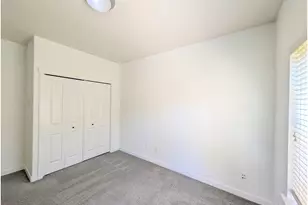 8906 NE Brentford Way, Hillsboro, OR 97006 - Photo 14