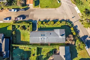 615 Jackson Ave SW, Bandon, OR 97411 - Photo 32