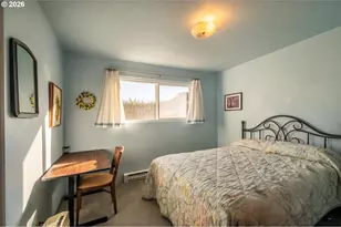 615 Jackson Ave SW, Bandon, OR 97411 - Photo 24