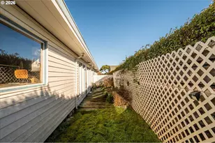 615 Jackson Ave SW, Bandon, OR 97411 - Photo 30