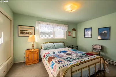 615 Jackson Ave SW, Bandon, OR 97411 - Photo 20