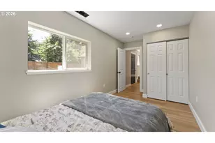 9400 NE Gertz Ct, Portland, OR 97211 - Photo 32