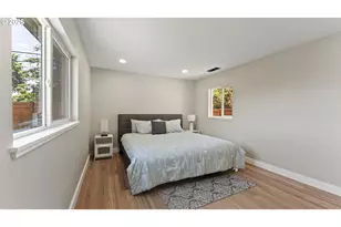 9400 NE Gertz Ct, Portland, OR 97211 - Photo 22